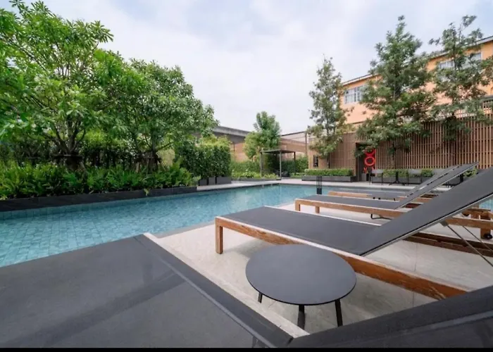 Bts Onnut Loft Quiet Netflix Rooftop Bar * Bangkok