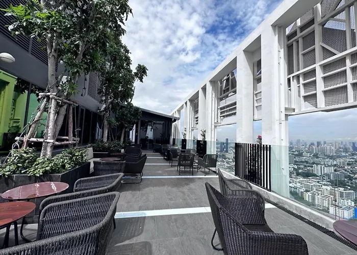 Apartment Bts Onnut Loft Quiet Netflix Rooftop Bar Bangkok