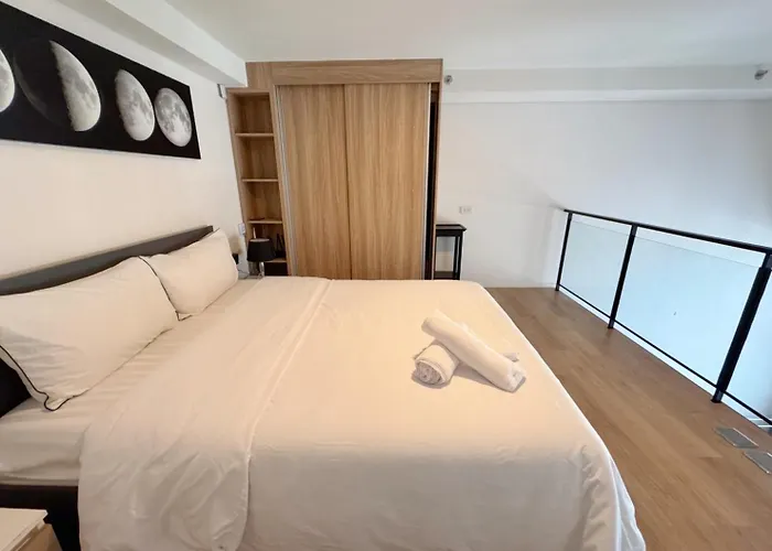 Bts Onnut Loft Quiet Netflix Rooftop Bar * Bangkok