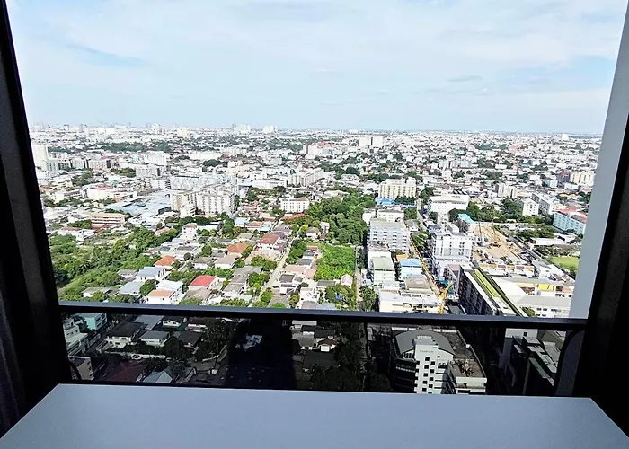 Bts Onnut Loft Quiet Netflix Rooftop Bar Apartment Bangkok
