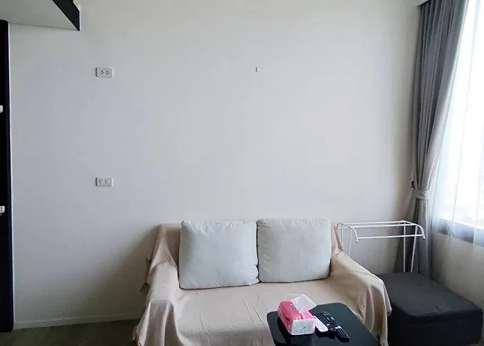Apartment Bts Onnut Loft Quiet Netflix Rooftop Bar Bangkok